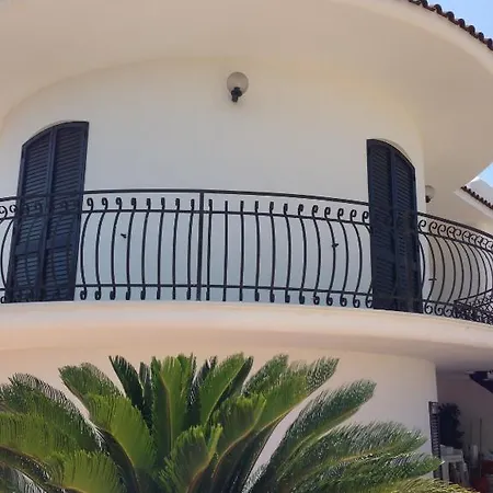 Villataty فندق مبيت وإفطار